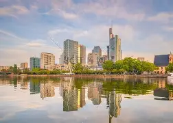  法兰克福内部会议纪要流出——集结日外线爆发，NBA季后赛使命明确，团队化学反应显著